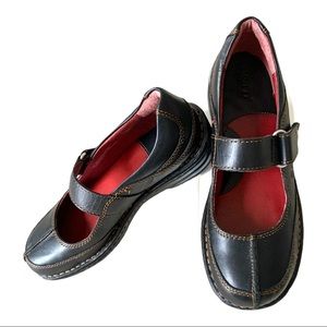 Born Cognac Mary Jane Shoes size 6.5